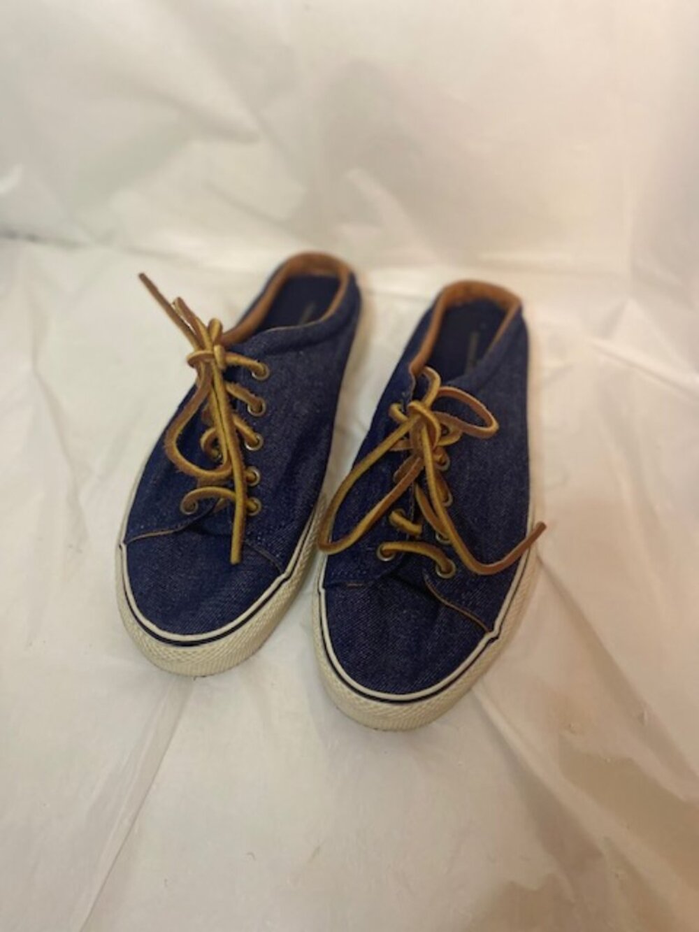 G.H. Bass & Co. Women's Blue Denim Slip-On Mule Sneakers Size 9M